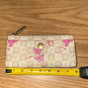 Coach accordion wallet smoke free home